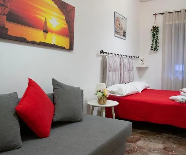 Central Station Guest House